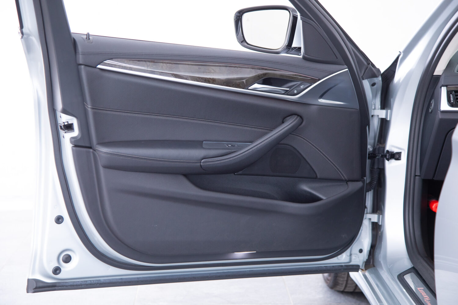 5シリーズ 523d ラグジュアリー ディーゼルターボ