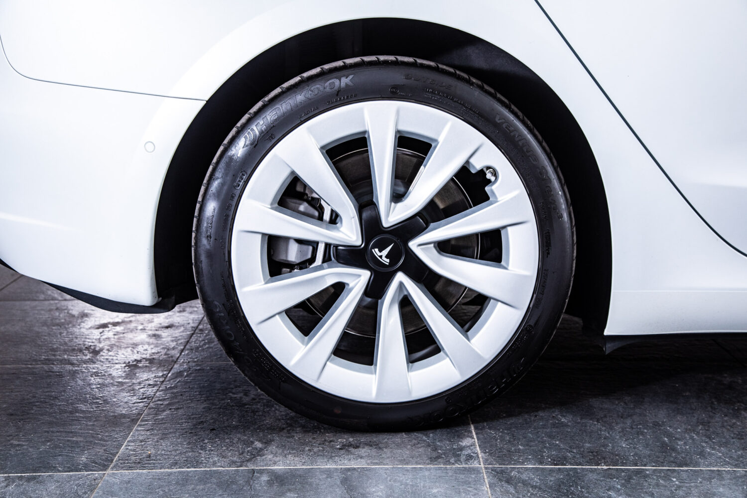 モデル3 ロングレンジ 4WD