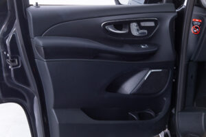 ベンツ Vクラス V220 d アバンギャルド ロング AMGラインパッケージ ディーゼルターボ