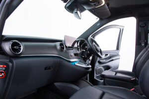 ベンツ Vクラス V220 d アバンギャルド ロング AMGラインパッケージ ディーゼルターボ