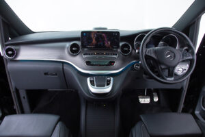 ベンツ Vクラス V220 d アバンギャルド ロング AMGラインパッケージ ディーゼルターボ