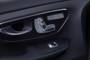 ベンツ Vクラス V220 d アバンギャルド ロング AMGラインパッケージ ディーゼルターボ