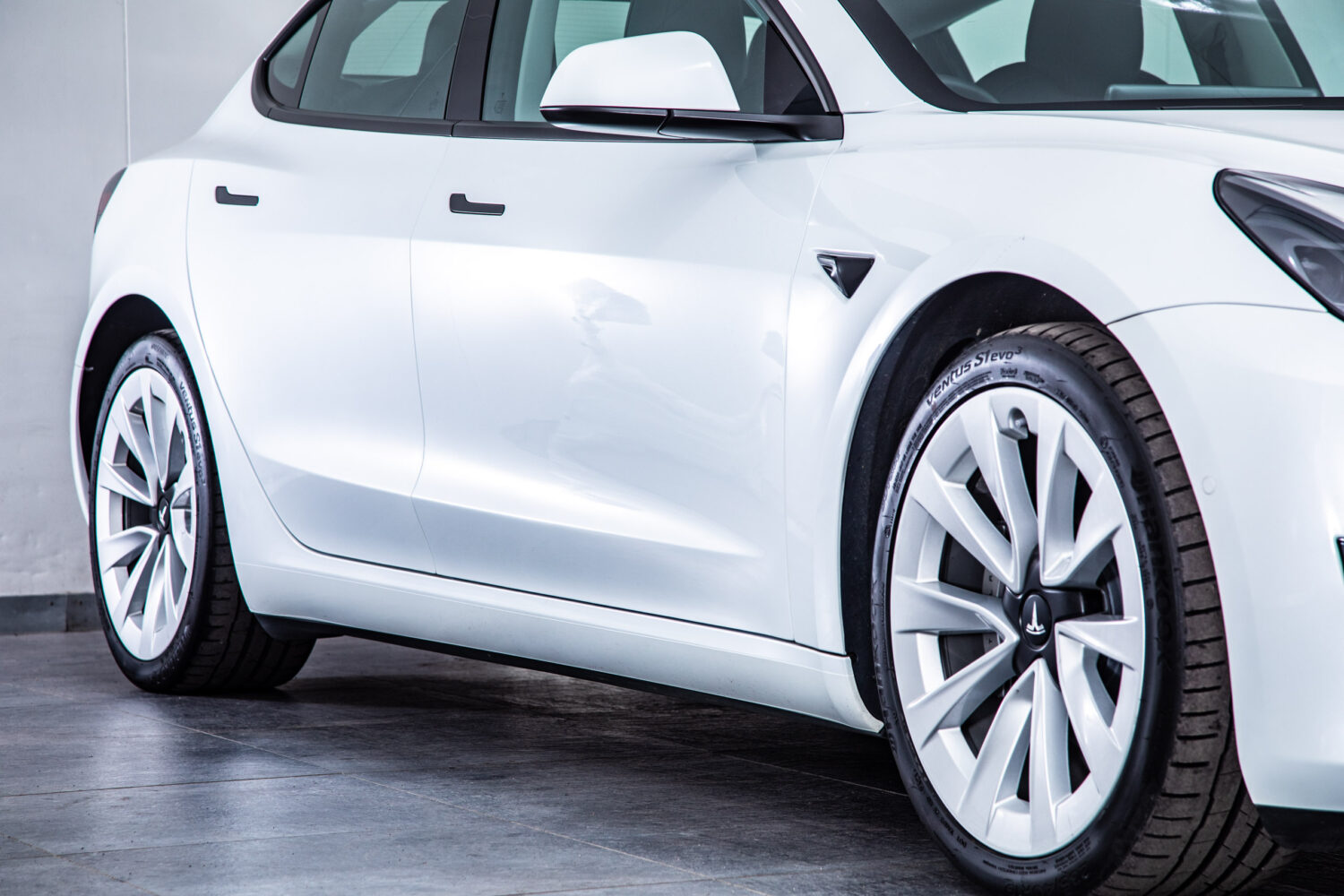 モデル3 ロングレンジ 4WD