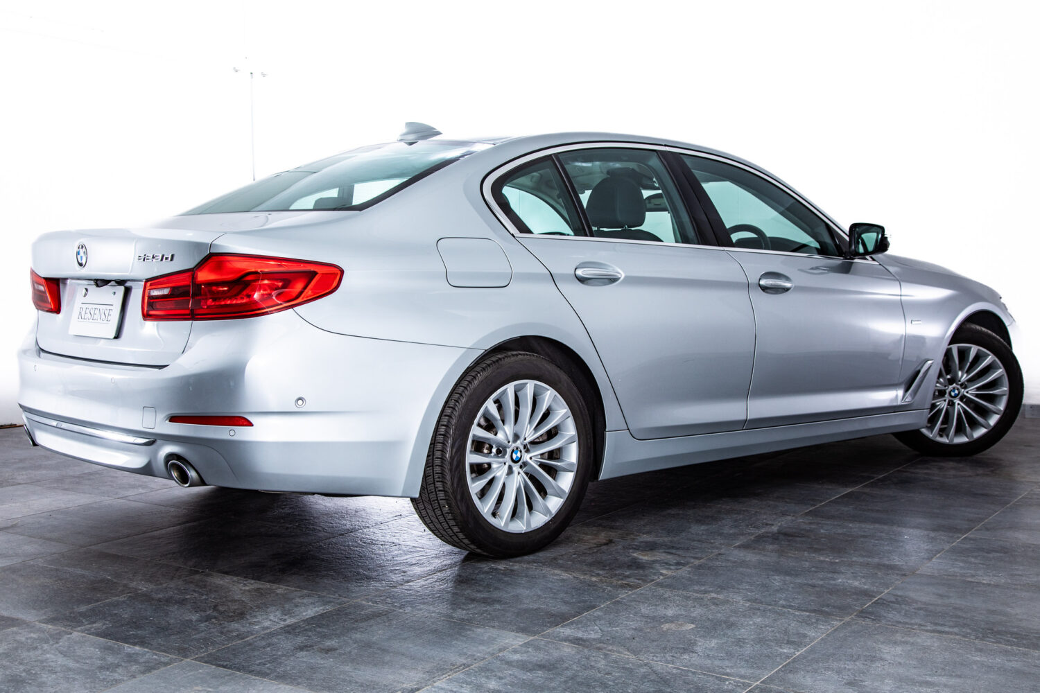 5シリーズ 523d ラグジュアリー ディーゼルターボ