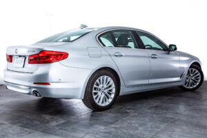 5シリーズ 523d ラグジュアリー ディーゼルターボ