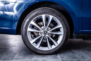 Vクラス V220 d アバンギャルド ロング ディーゼルターボ