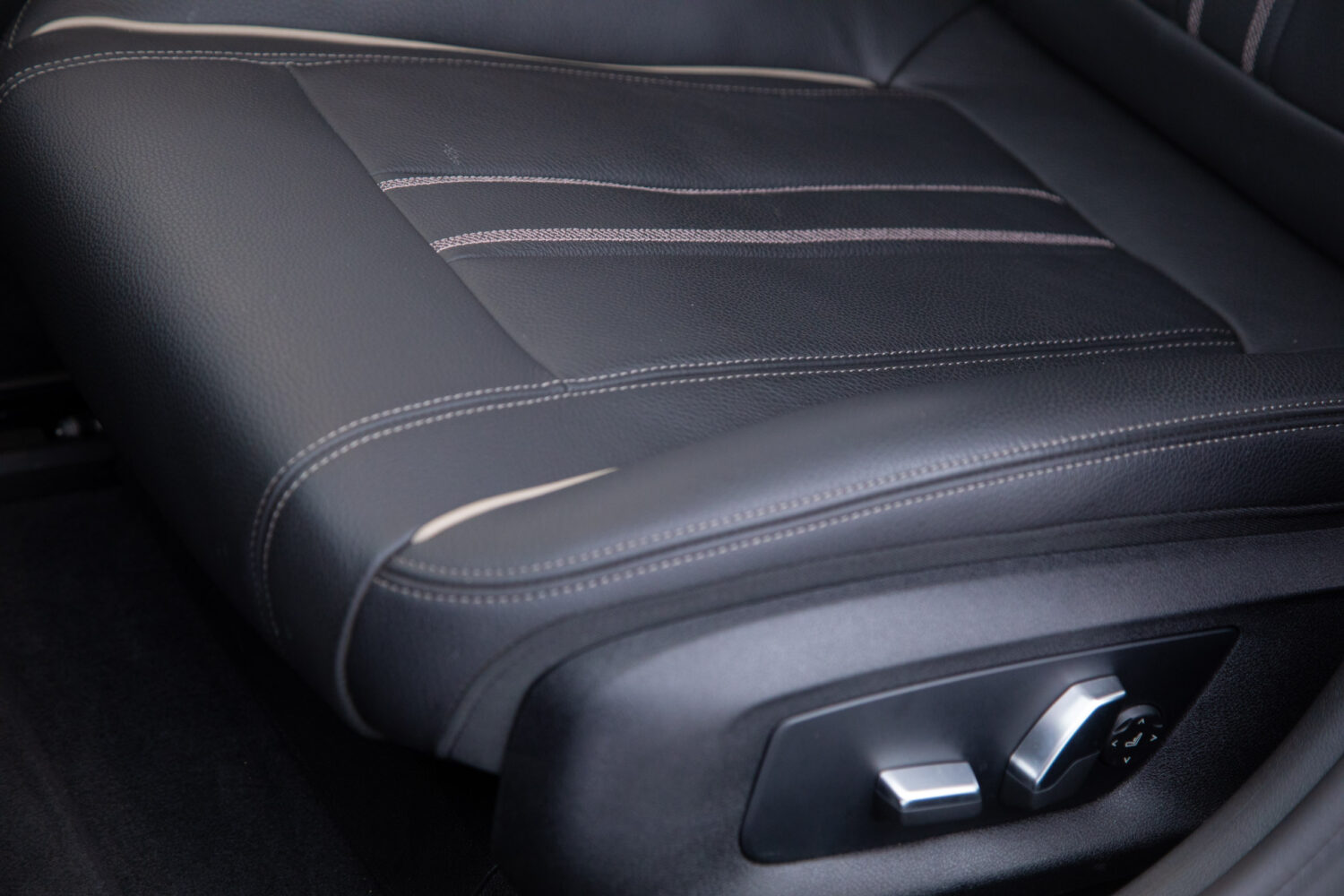 5シリーズ 523d ラグジュアリー ディーゼルターボ