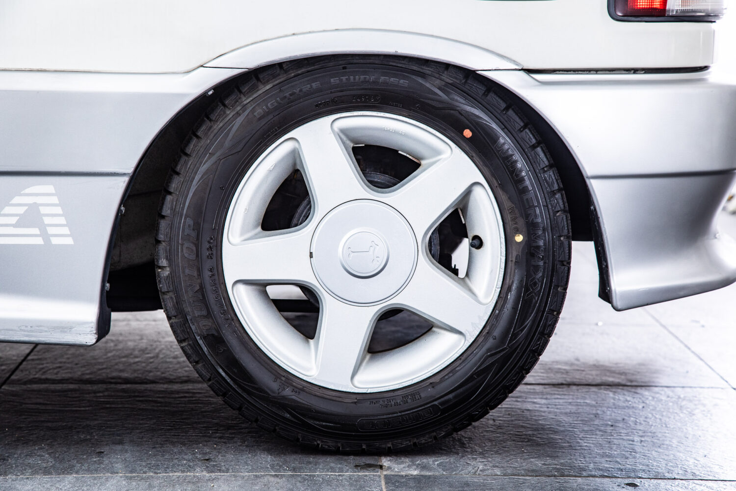 シャレード 1.6デ・トマソ ビアンカ