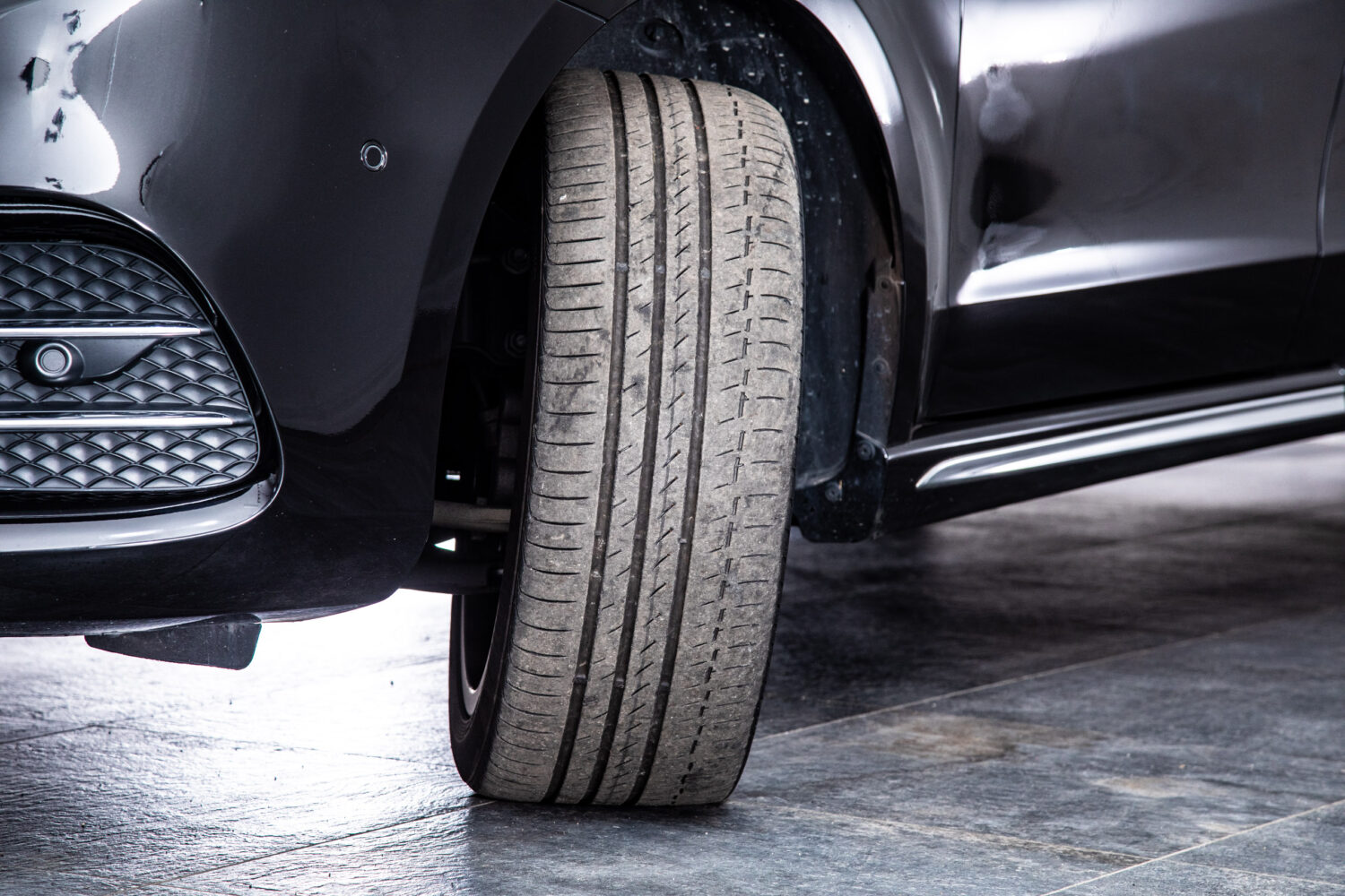 ベンツ Vクラス V220 d アバンギャルド ロング AMGラインパッケージ ディーゼルターボ