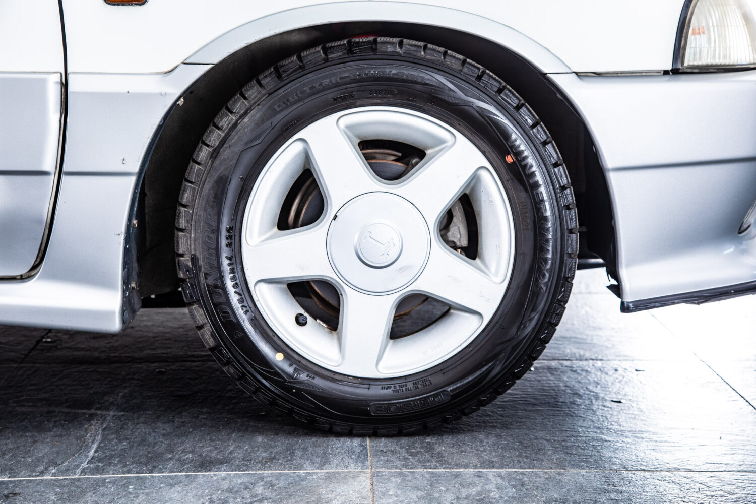 シャレード 1.6デ・トマソ ビアンカ