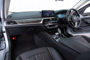 5シリーズ 523d ラグジュアリー ディーゼルターボ