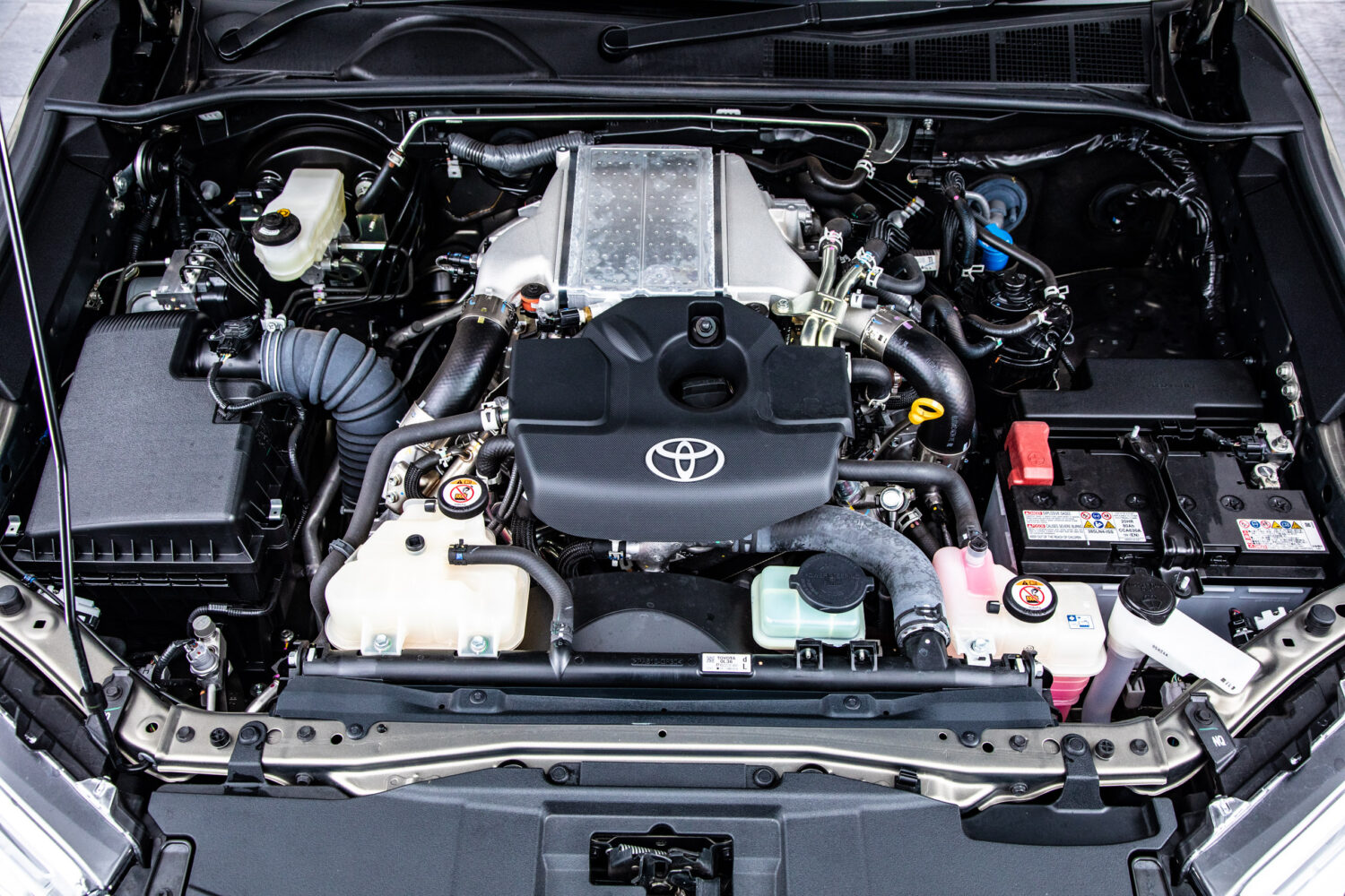 ハイラックス 2.4 Z ディーゼルターボ 4WD