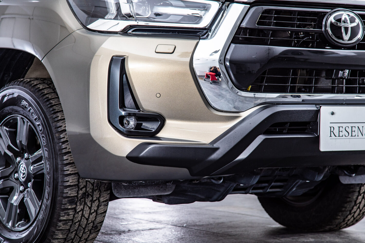 ハイラックス 2.4 Z ディーゼルターボ 4WD