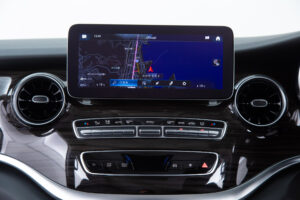 Vクラス V220 d アバンギャルド ロング ディーゼルターボ