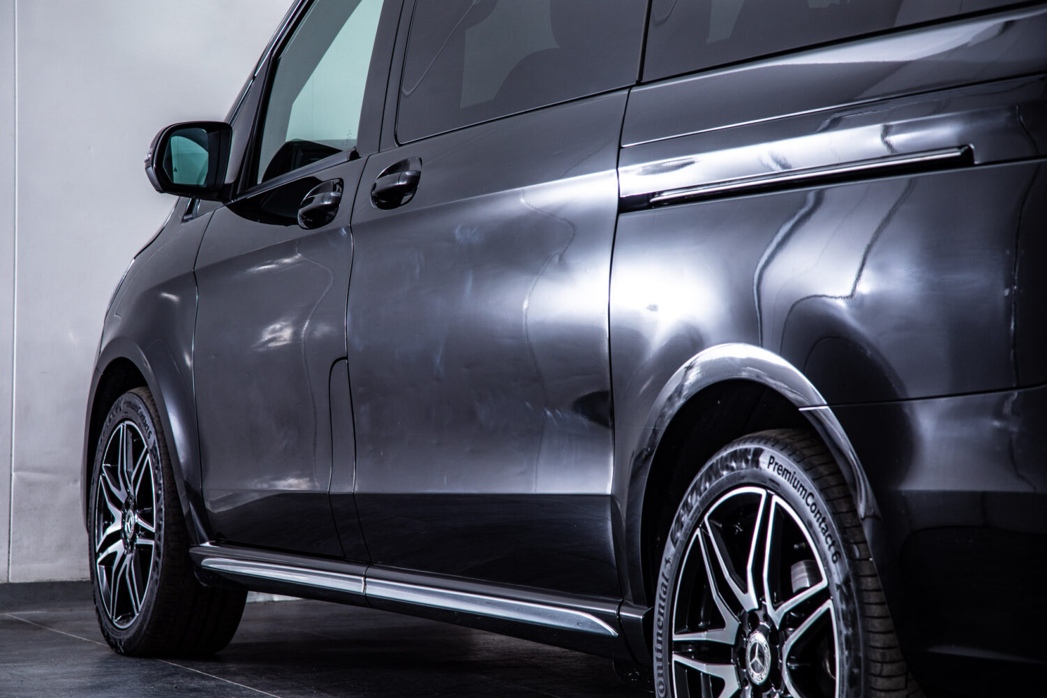 ベンツ Vクラス V220 d アバンギャルド ロング AMGラインパッケージ ディーゼルターボ