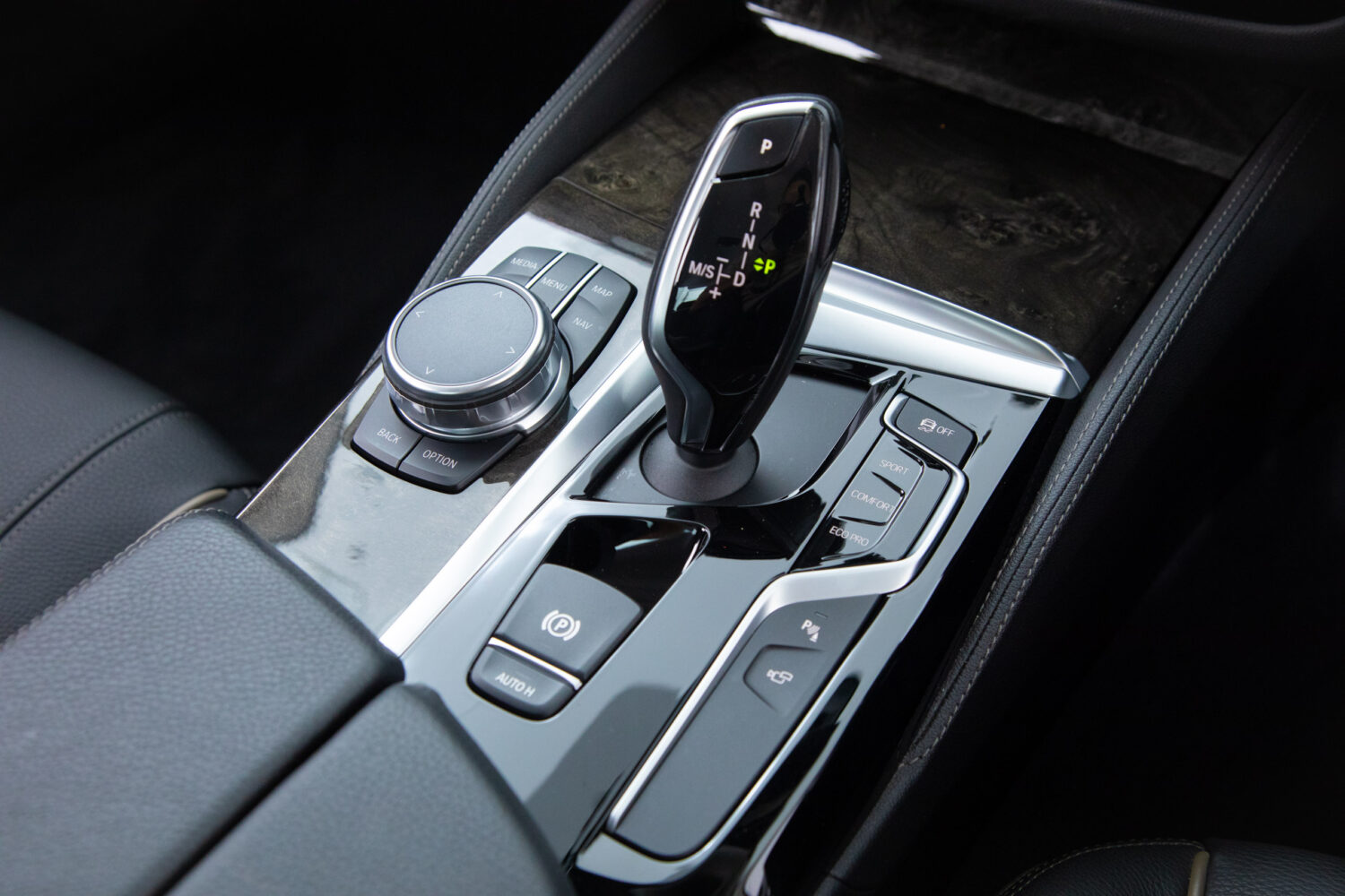 5シリーズ 523d ラグジュアリー ディーゼルターボ