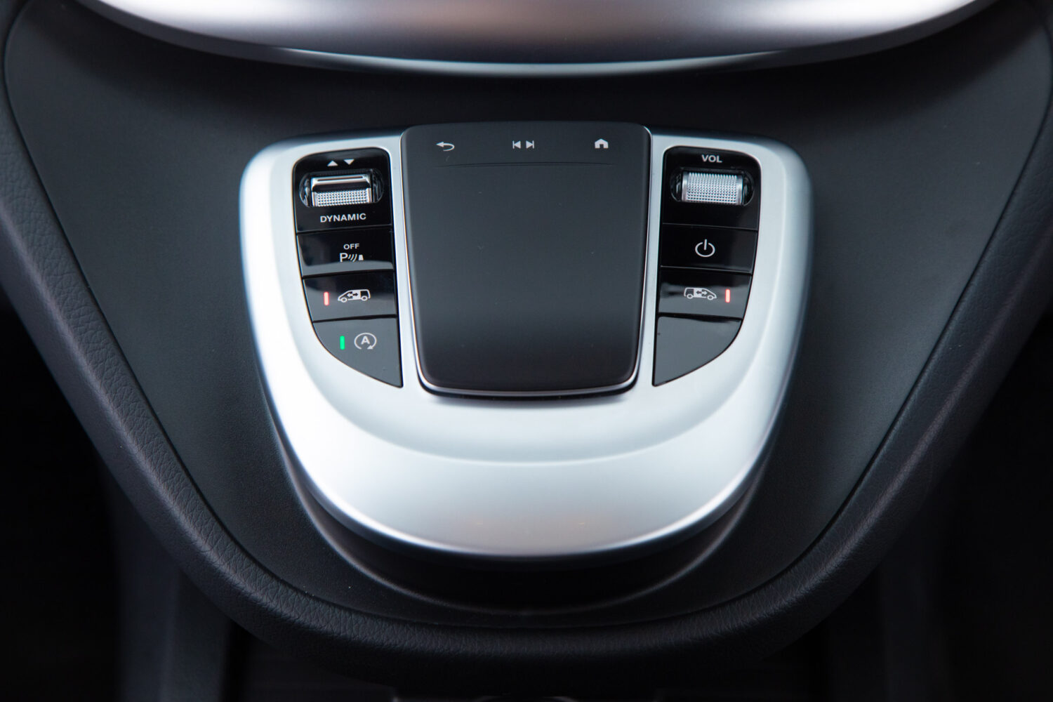 Vクラス V220 d アバンギャルド ロング ディーゼルターボ