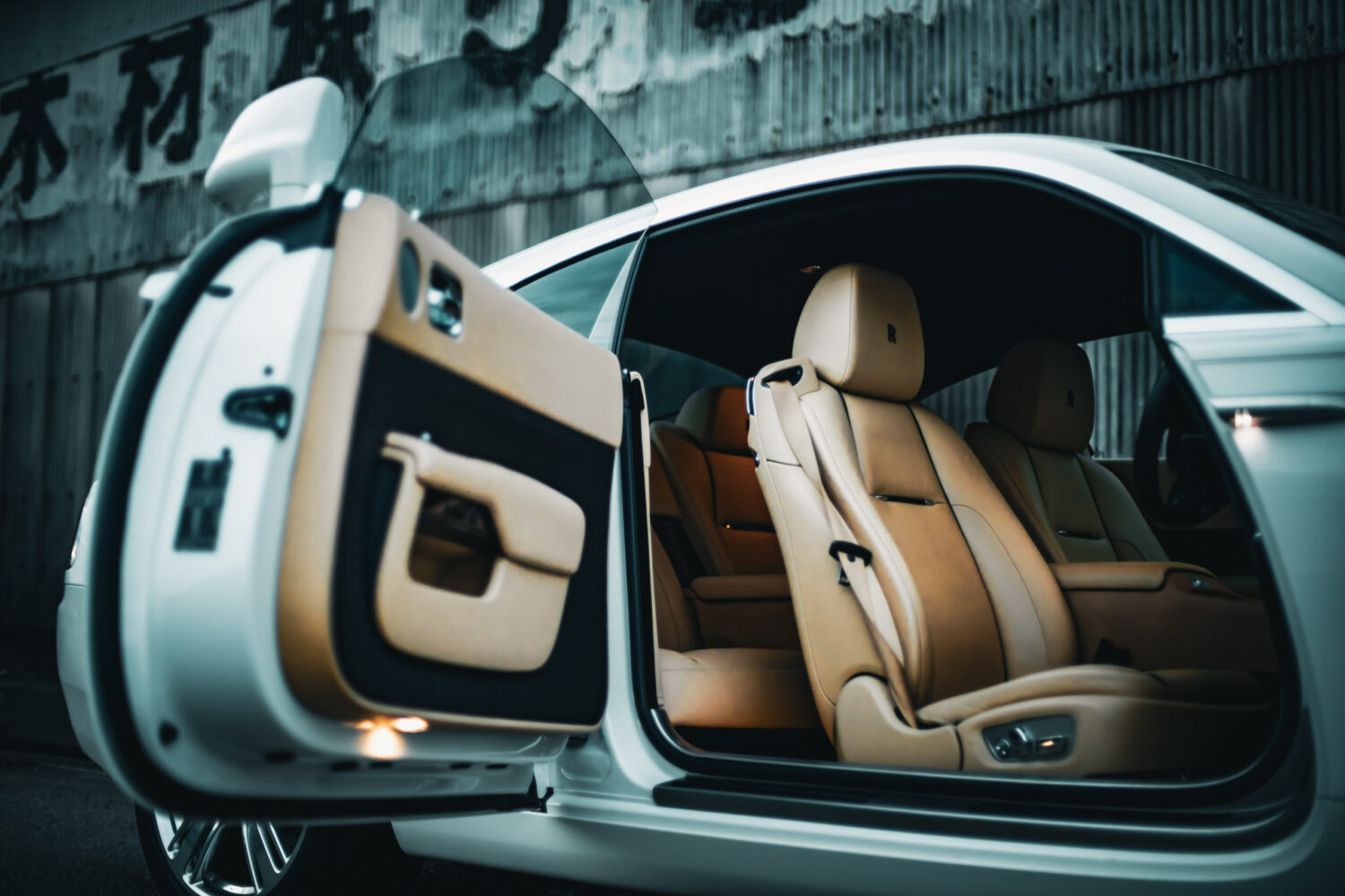 ロールス・ロイス・レイス 6.6(FR/8AT)人生の風景を変える一台