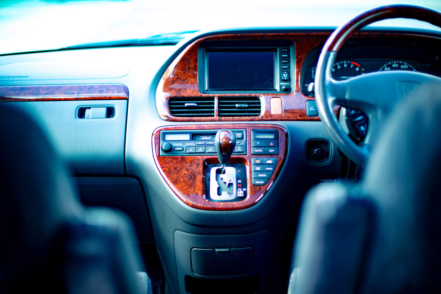 ホンダ・オデッセイ 3.0 VZ(FF/5AT)今も使える上級ミニバン