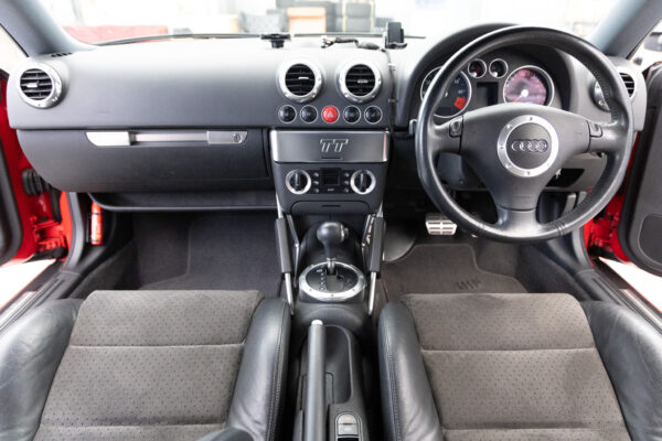 TTクーペ 1.8T