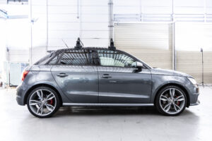 S1スポーツバック 2.0 4WD