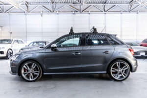 S1スポーツバック 2.0 4WD