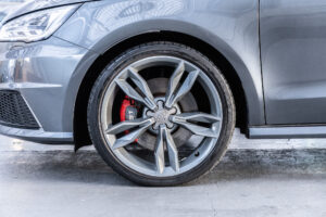 S1スポーツバック 2.0 4WD