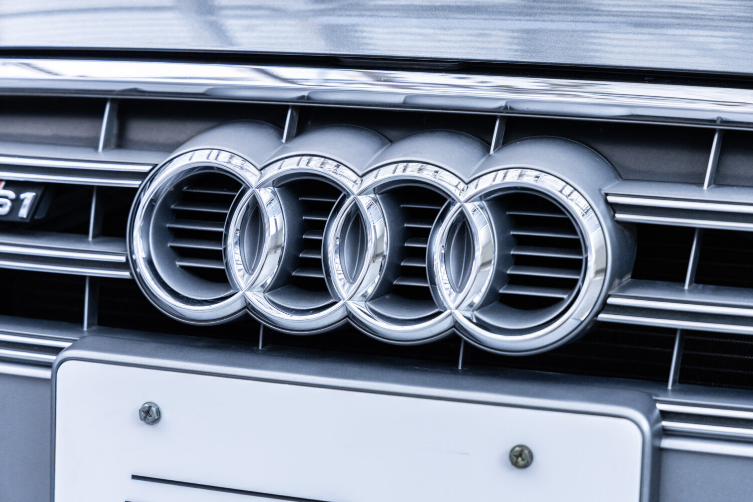 S1スポーツバック 2.0 4WD