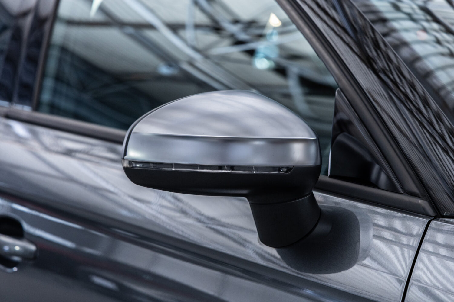 S1スポーツバック 2.0 4WD