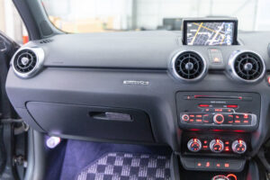 S1スポーツバック 2.0 4WD