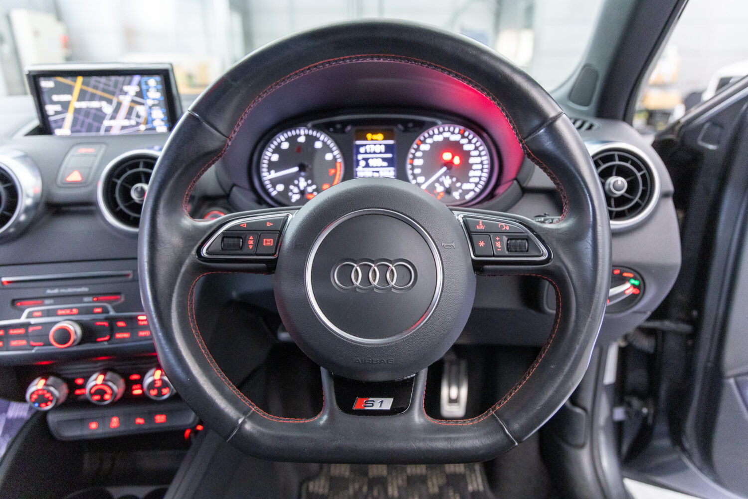 S1スポーツバック 2.0 4WD