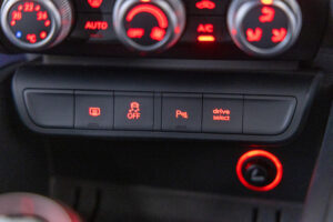 S1スポーツバック 2.0 4WD