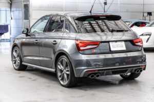 S1スポーツバック 2.0 4WD