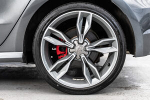 S1スポーツバック 2.0 4WD