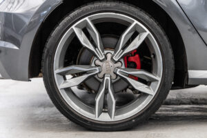 S1スポーツバック 2.0 4WD