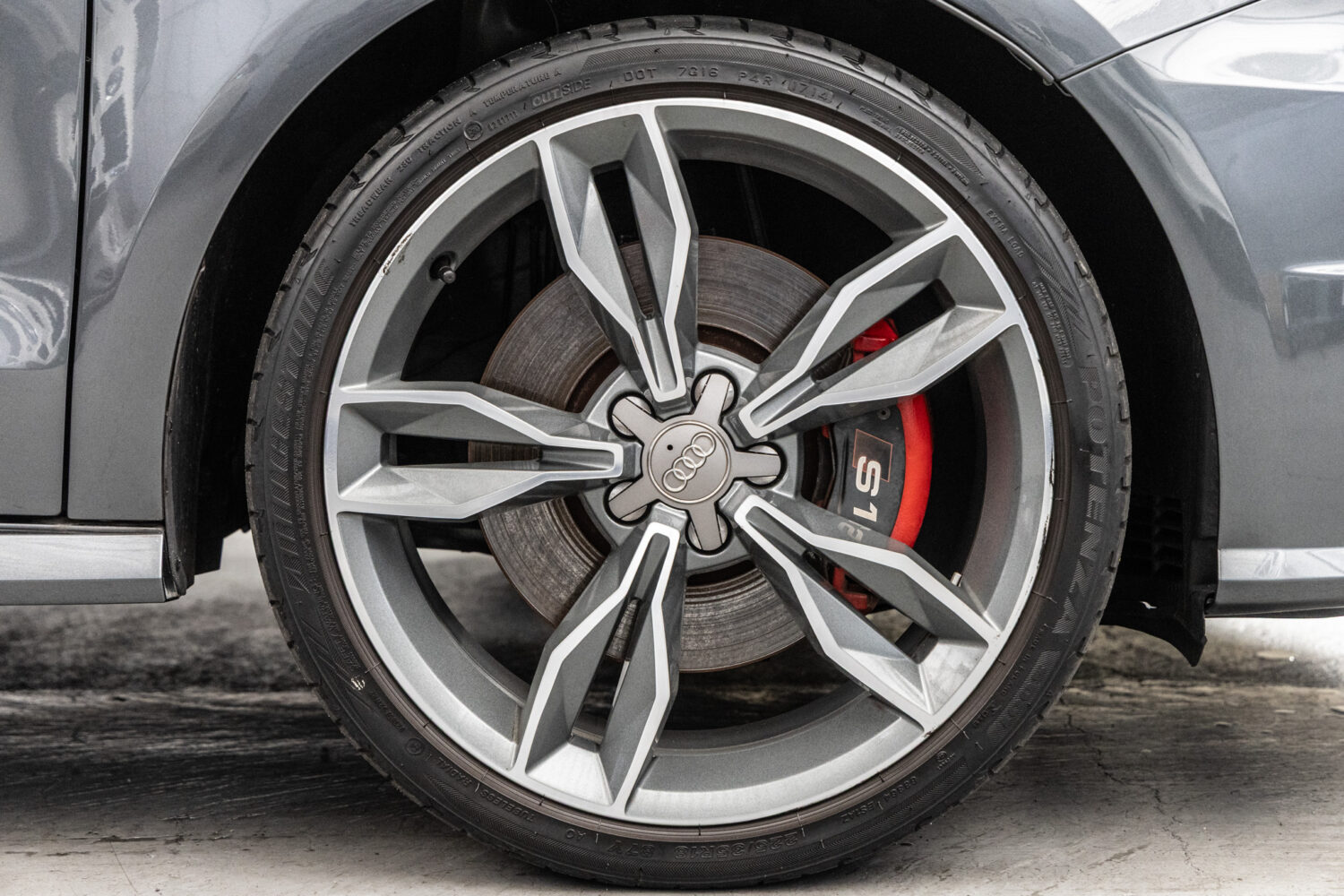 S1スポーツバック 2.0 4WD