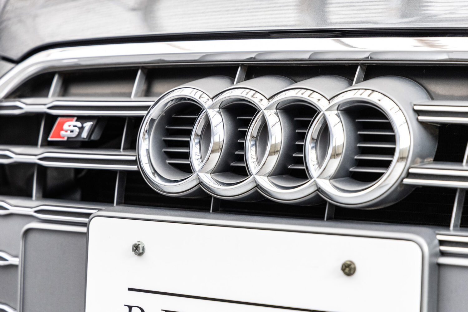 S1スポーツバック 2.0 4WD