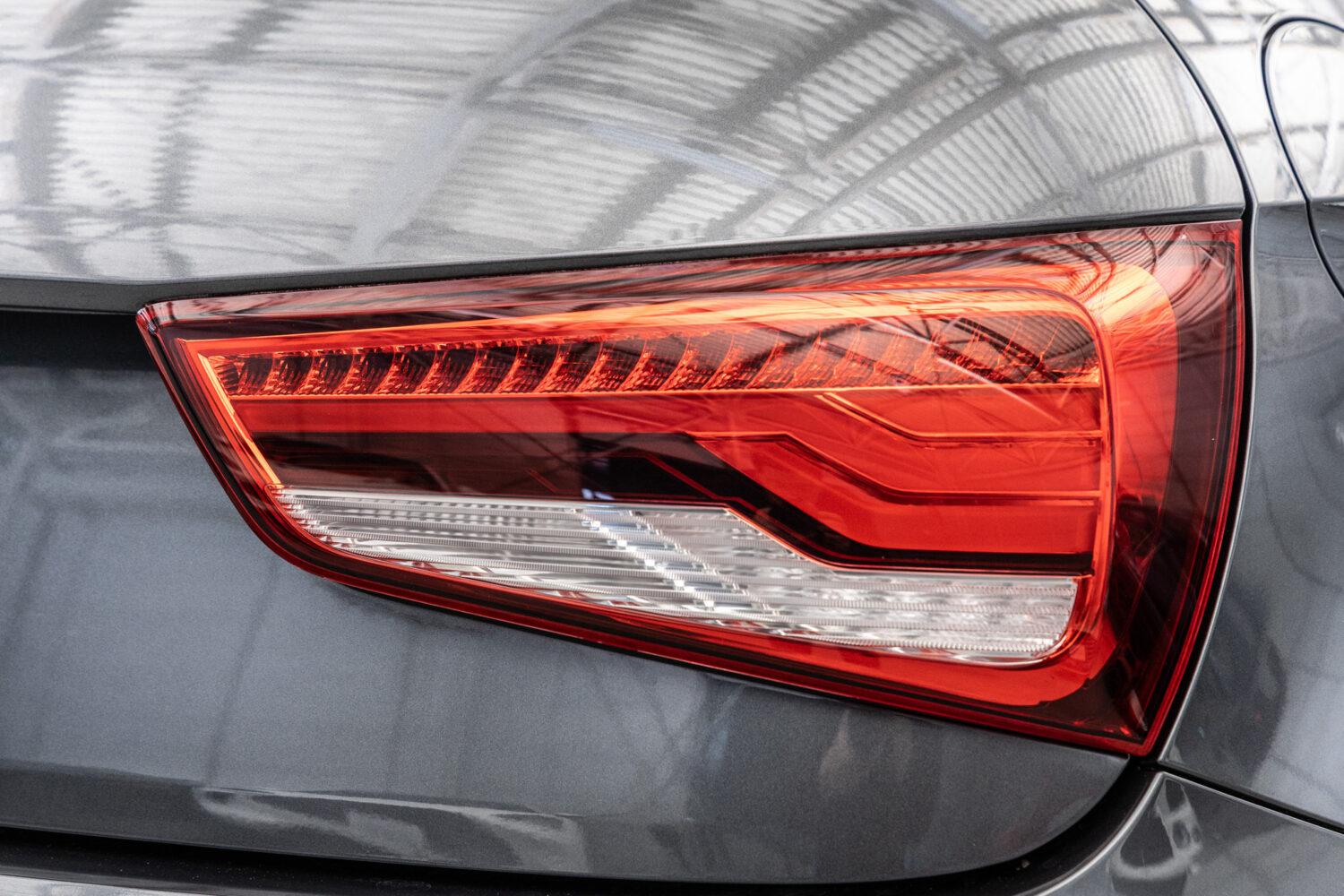 S1スポーツバック 2.0 4WD