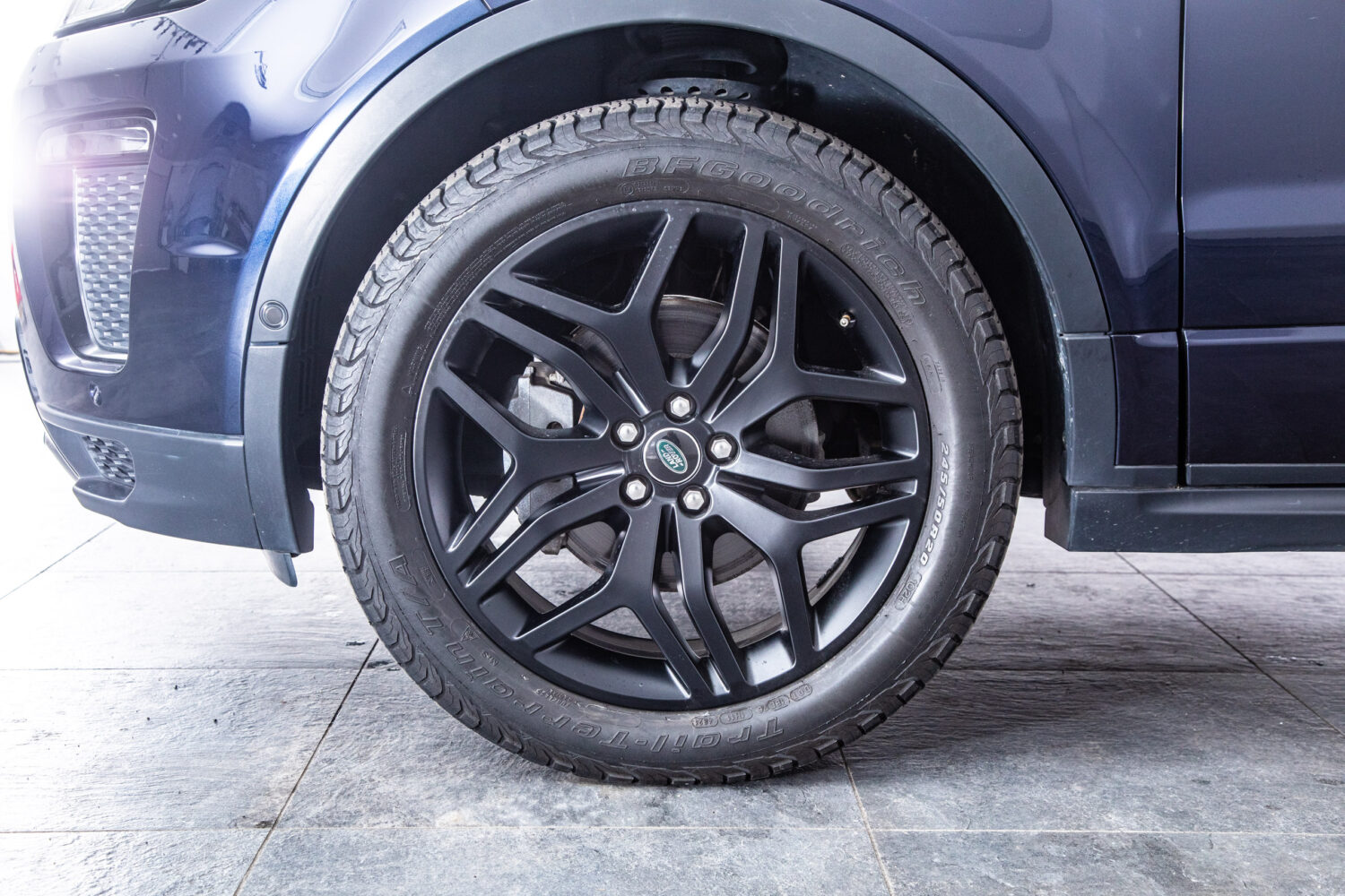 イヴォークコンバーチブル HSEダイナミック 2.0L D180 ディーゼル 4WD