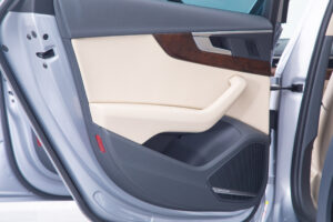 A4オールロードクワトロ 2.0 4WD