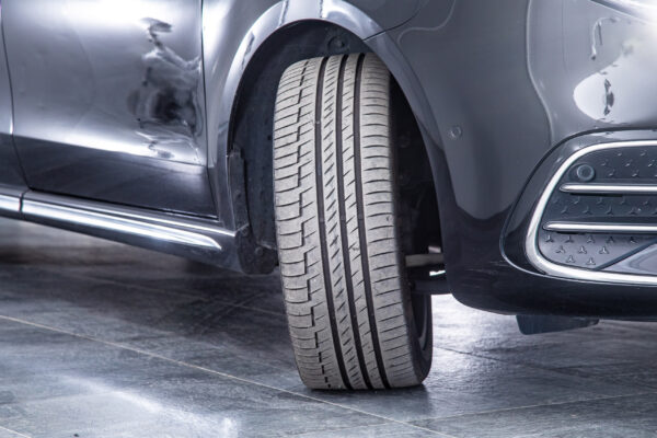 Vクラス V220 d エクストラロング AMGラインパッケージ ディーゼルターボ