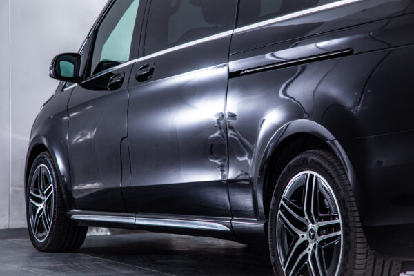 Vクラス V220 d エクストラロング AMGラインパッケージ ディーゼルターボ