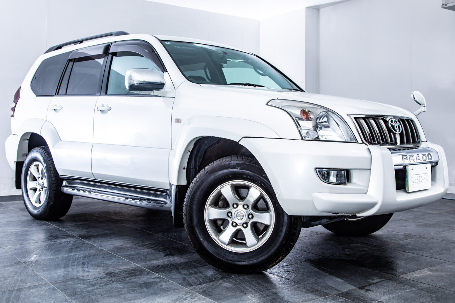 ランドクルーザープラド 4.0 TXリミテッド 4WD