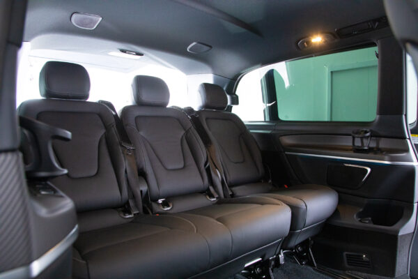 Vクラス V220 d アバンギャルド エクストラロング AMGライン