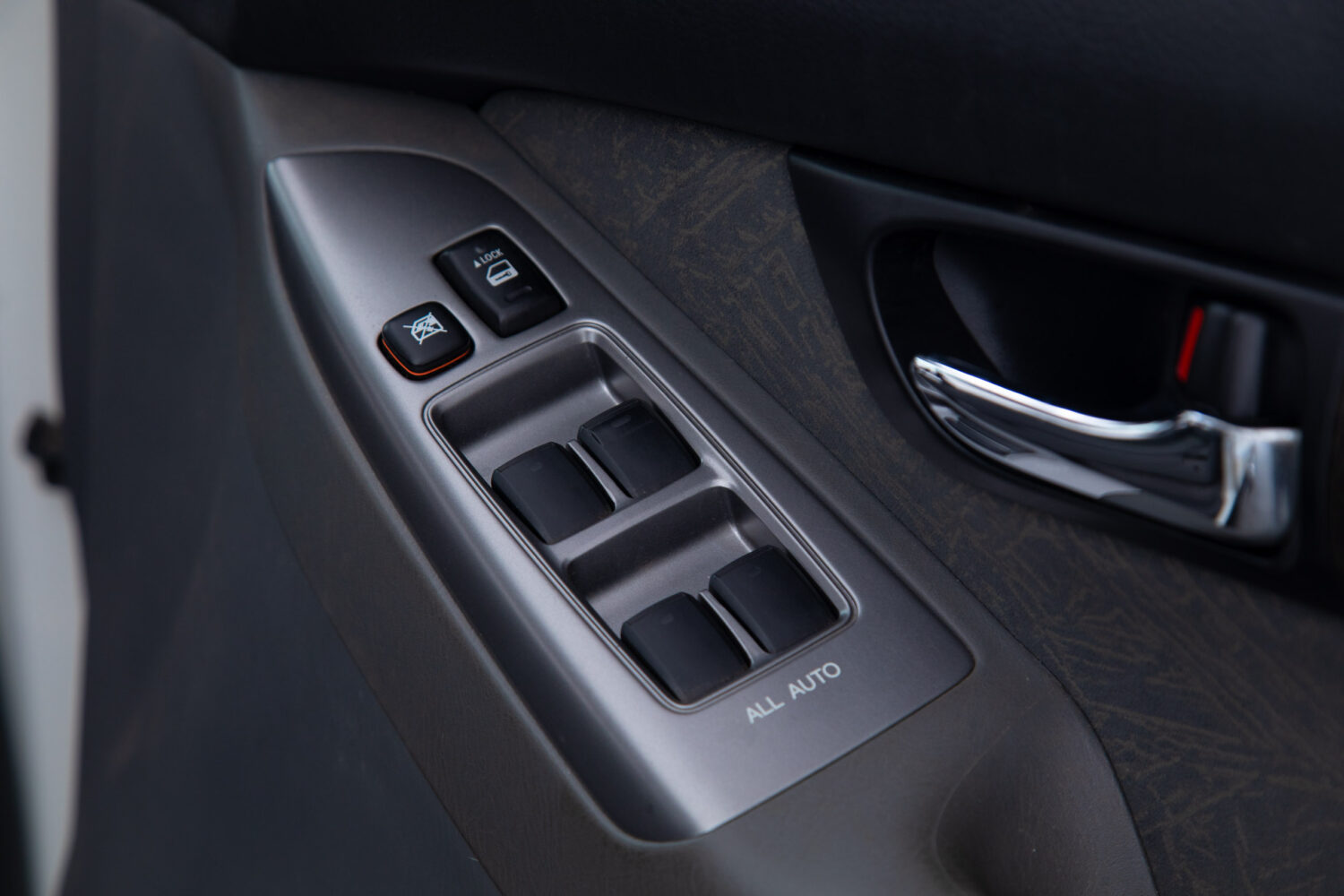 ランドクルーザープラド 4.0 TXリミテッド 4WD