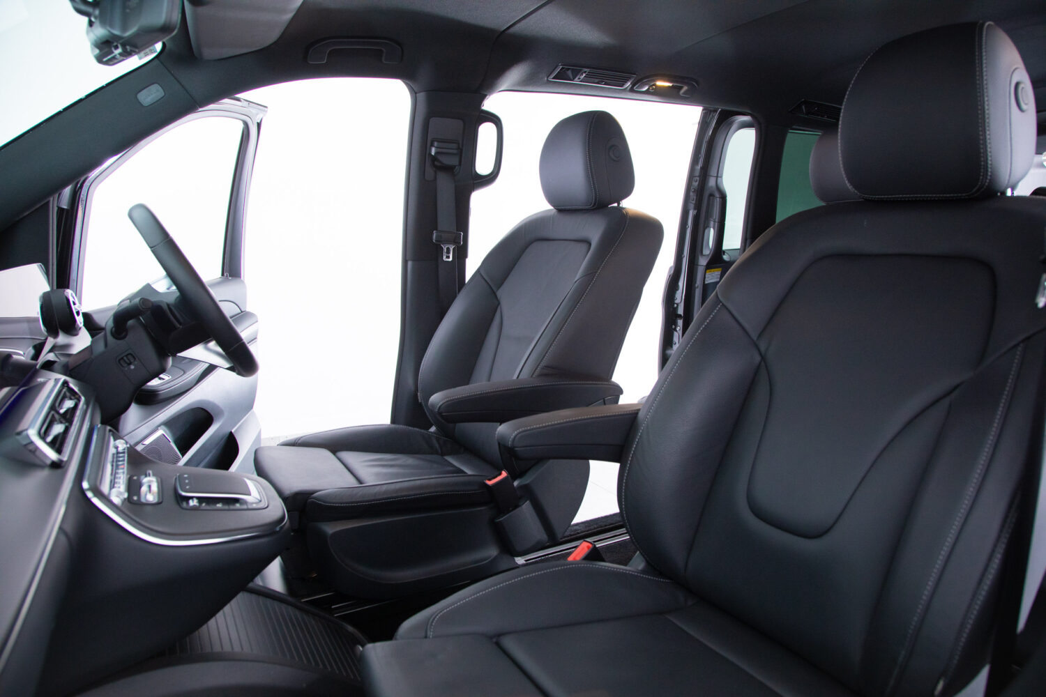 Vクラス V220 d エクストラロング AMGラインパッケージ ディーゼルターボ