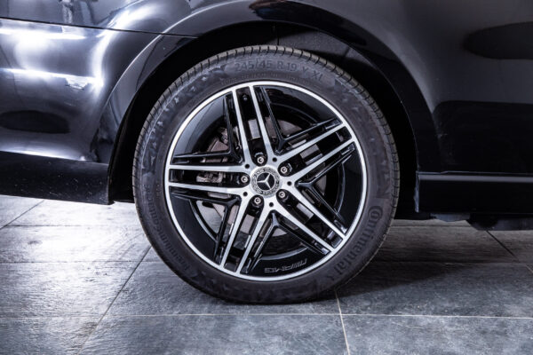 Vクラス V220 d エクストラロング AMGラインパッケージ ディーゼルターボ