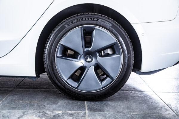 モデル3 ロングレンジ デュアルモーター 4WD