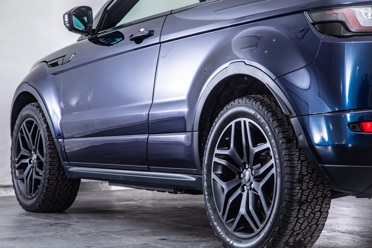 イヴォークコンバーチブル HSEダイナミック 2.0L D180 ディーゼル 4WD