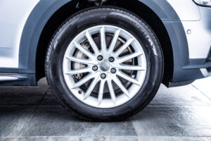 A4オールロードクワトロ 2.0 4WD